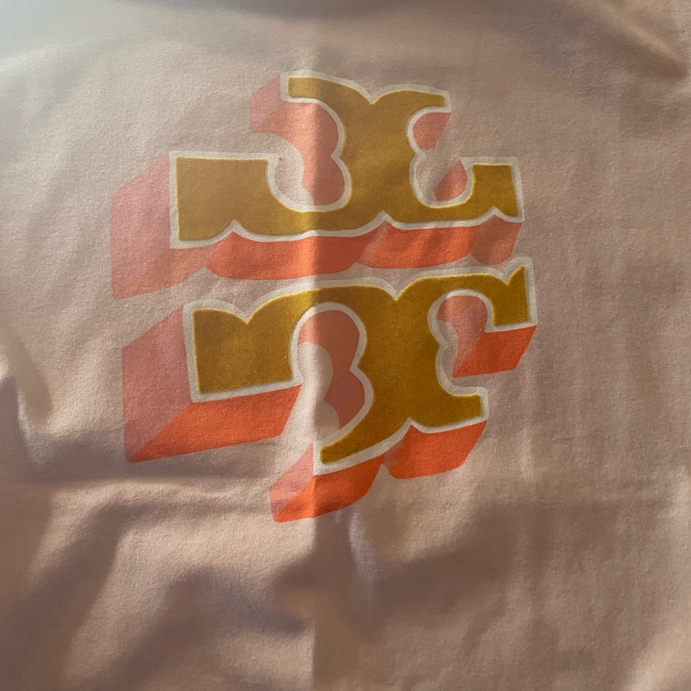 Tory Burch Felt logo T- shirt size Small